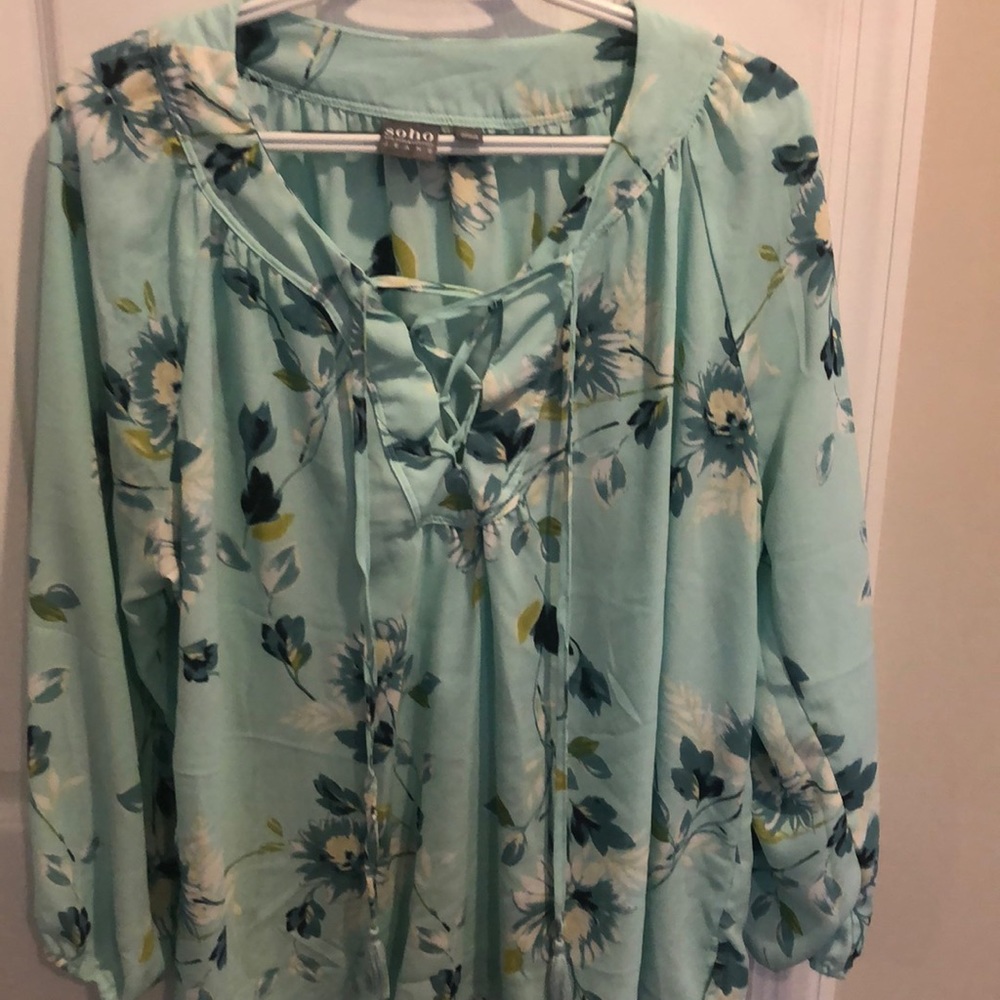 New York & Company Soho blouse
